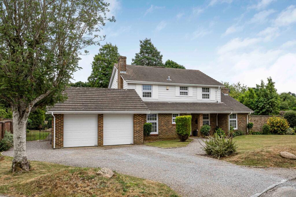Main image of property: Brettingham Gate, Swindon, SN3