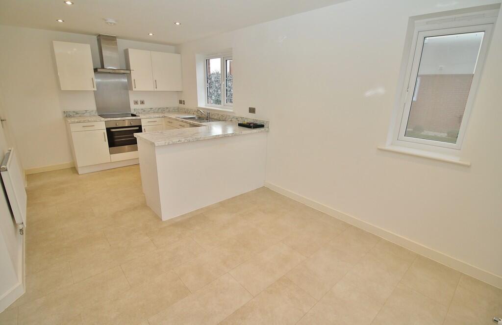House in Havant, Hampshire - View 3