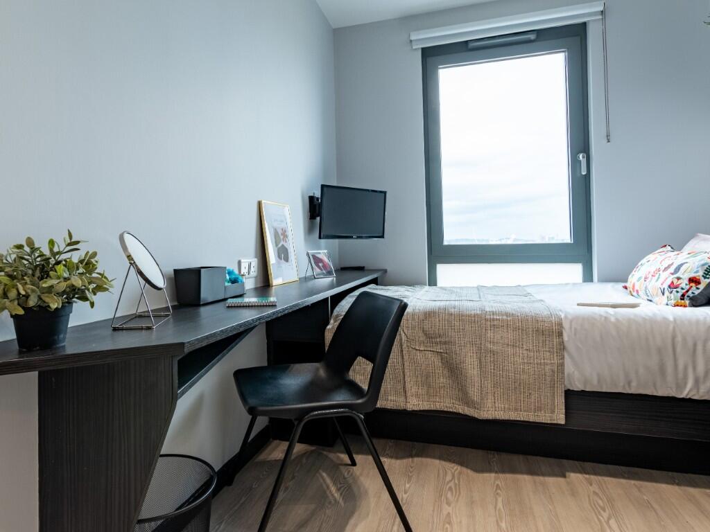 Apartment in London - View 2