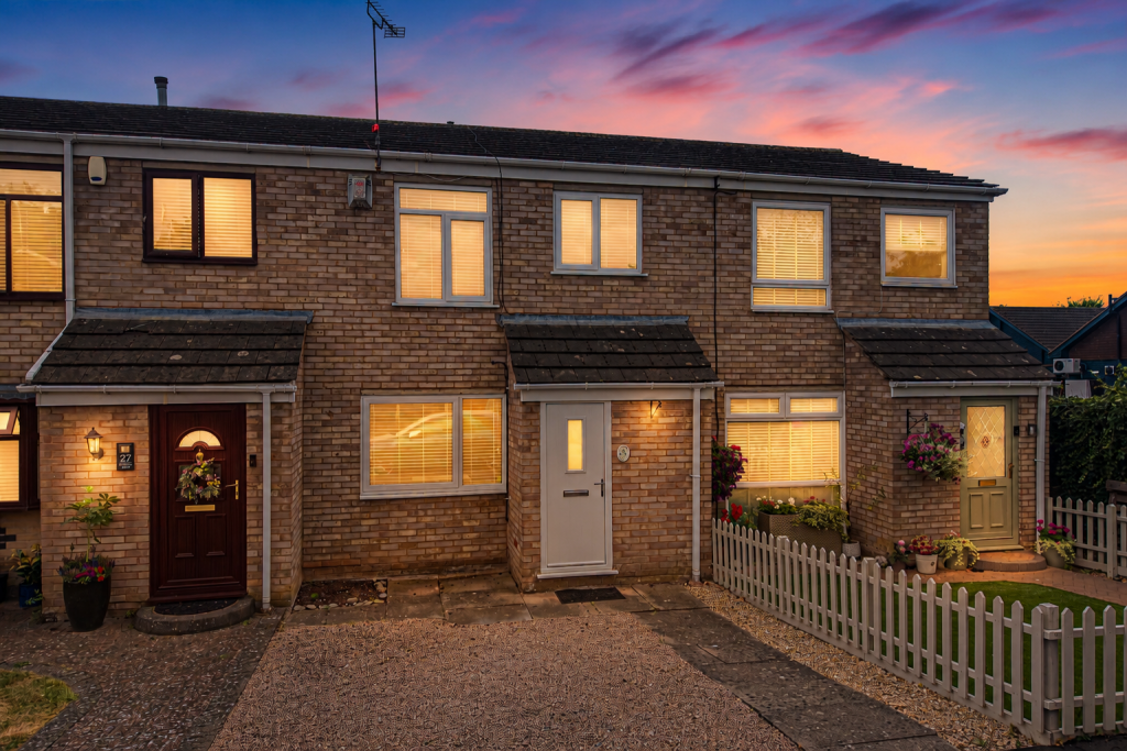 House in Worcester - View 2