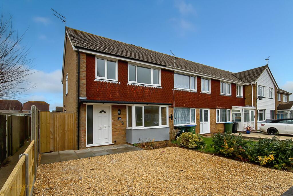Main image of property: Southfields Road, Littlehampton, BN17