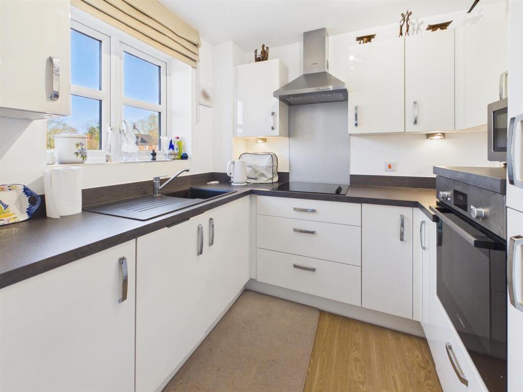 Apartment in Lincoln - View 3