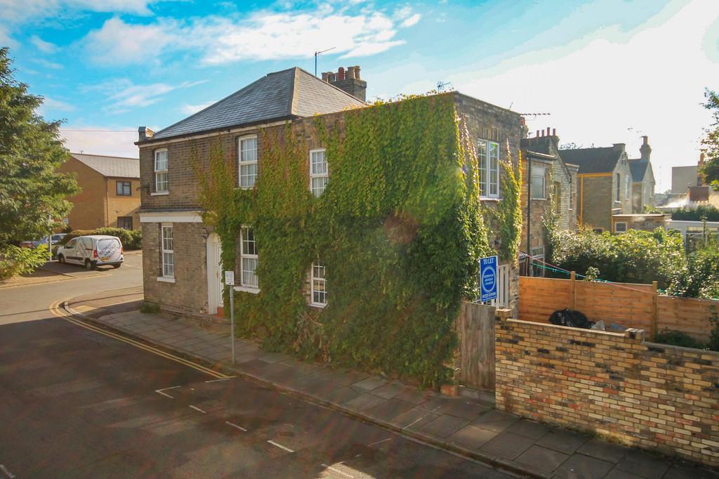 Main image of property: Beche Road, Cambridge