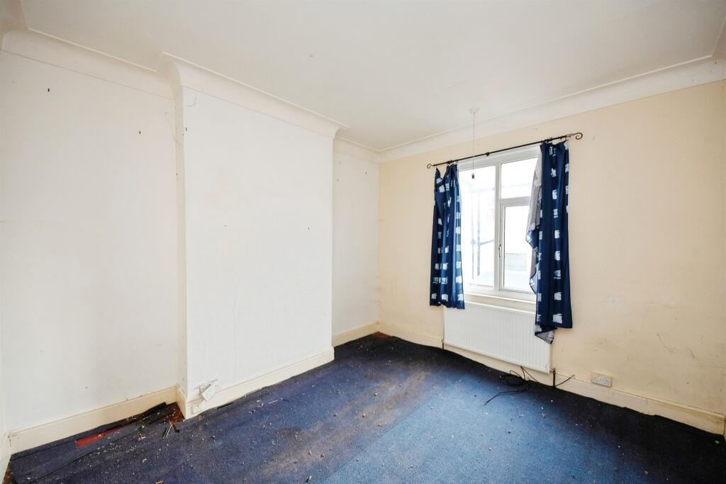 House in Wirral, Liverpool City Region - More