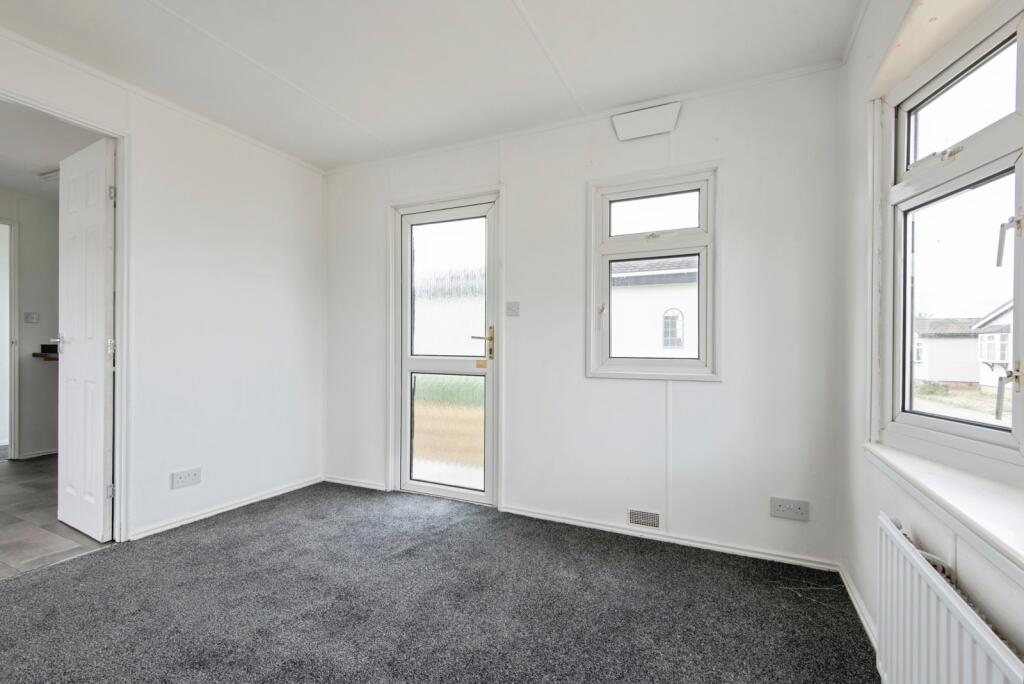Hillcrest Park, Wilbury Hills Road, Letchworth Garden City, Hertfordshire, SG6 - View 5