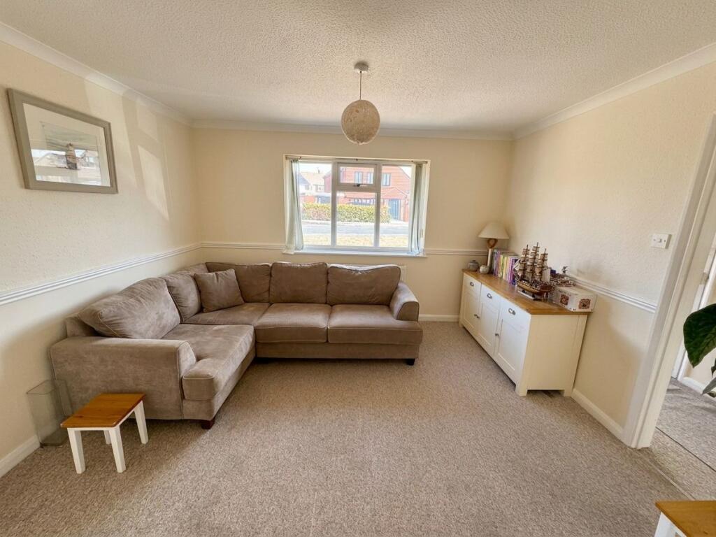 House in Tonbridge - More