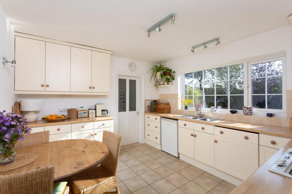 House in Escrick, North Yorkshire - View 3