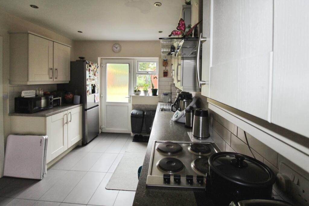 Hadlow Croft, Birmingham, B33 photo 4