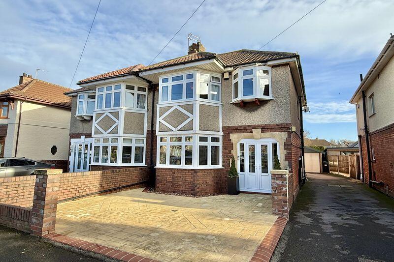 4-bed semi-detached on Totterdown Road, Weston - EXTENDED SUPERIOR HOME, £425,000