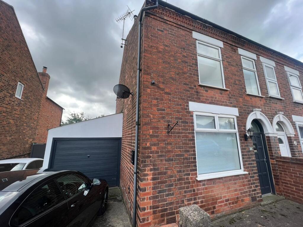 Main image of property: THE DELVES, SWANWICK