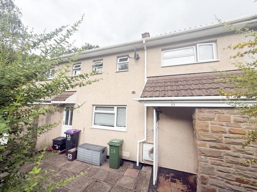 House in Cwmbrân, Croesyceiliog