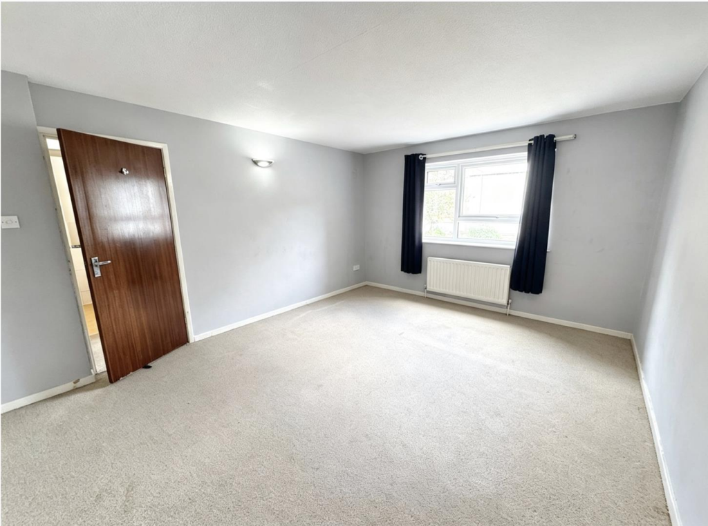 Apartment in Dunstable, Central Bedfordshire - More