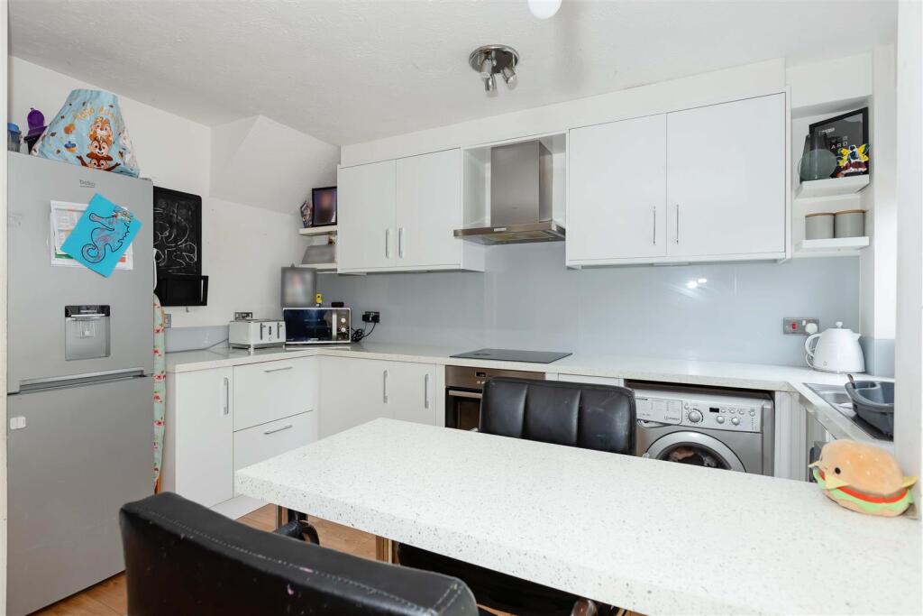 House in Worthing, West Sussex - View 5