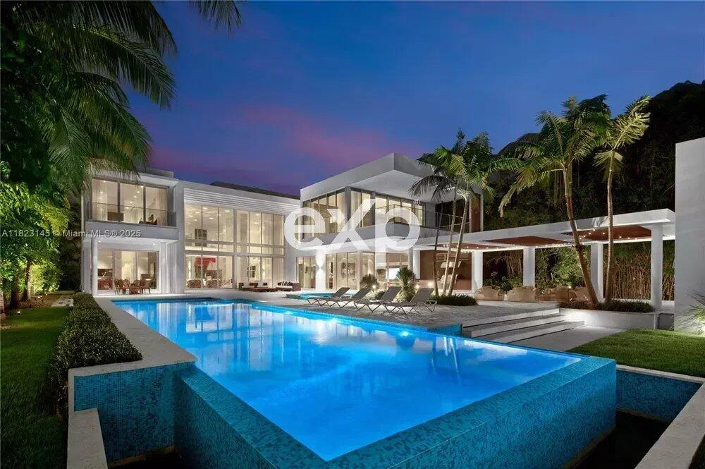 Main image of property: Florida, Miami-Dade County, Miami Beach