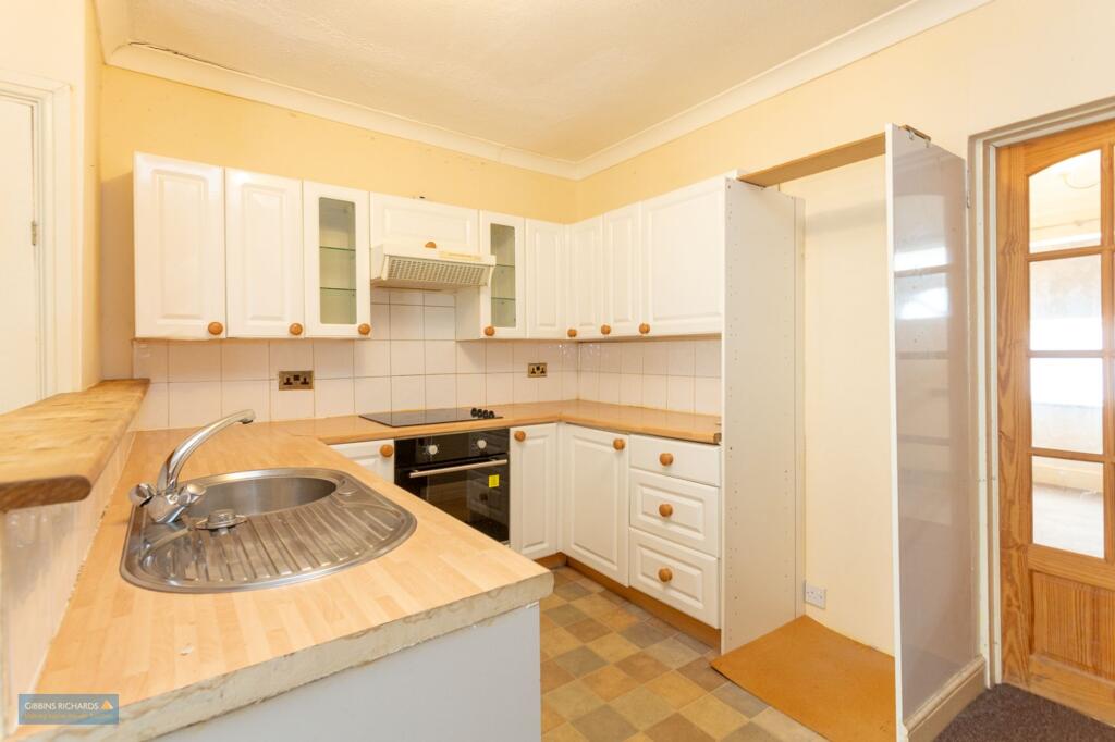 House in Taunton - View 5