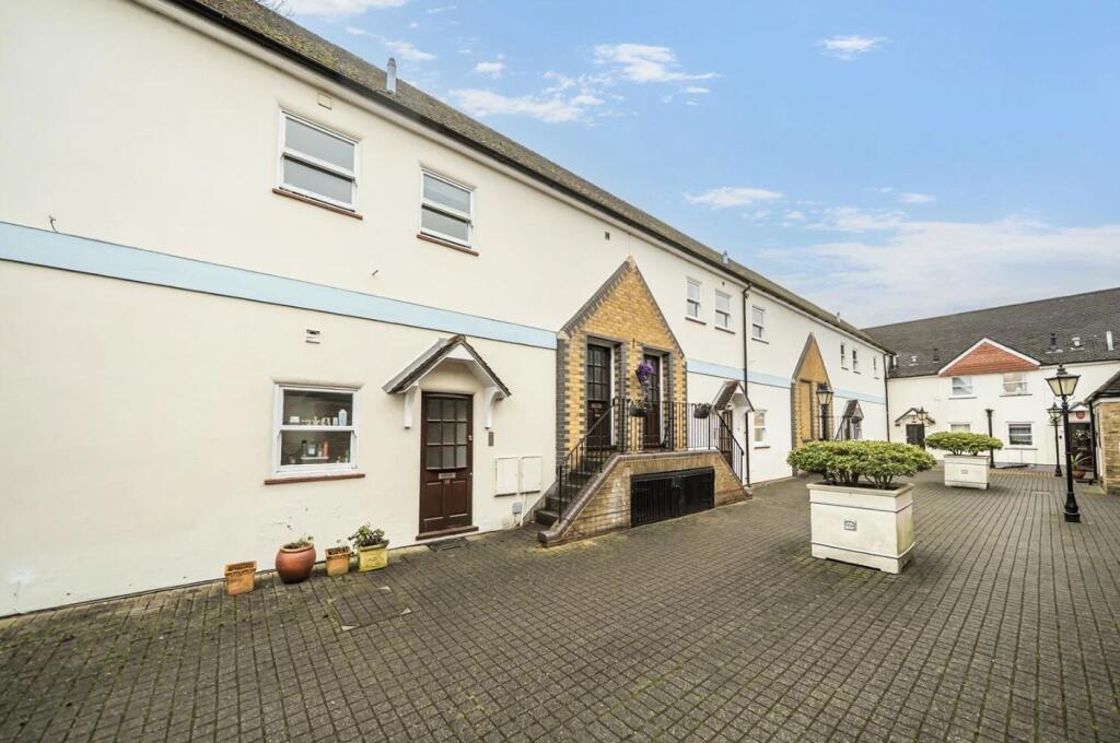 Main image of property: Quadrangle Mews, Stanmore, HA7