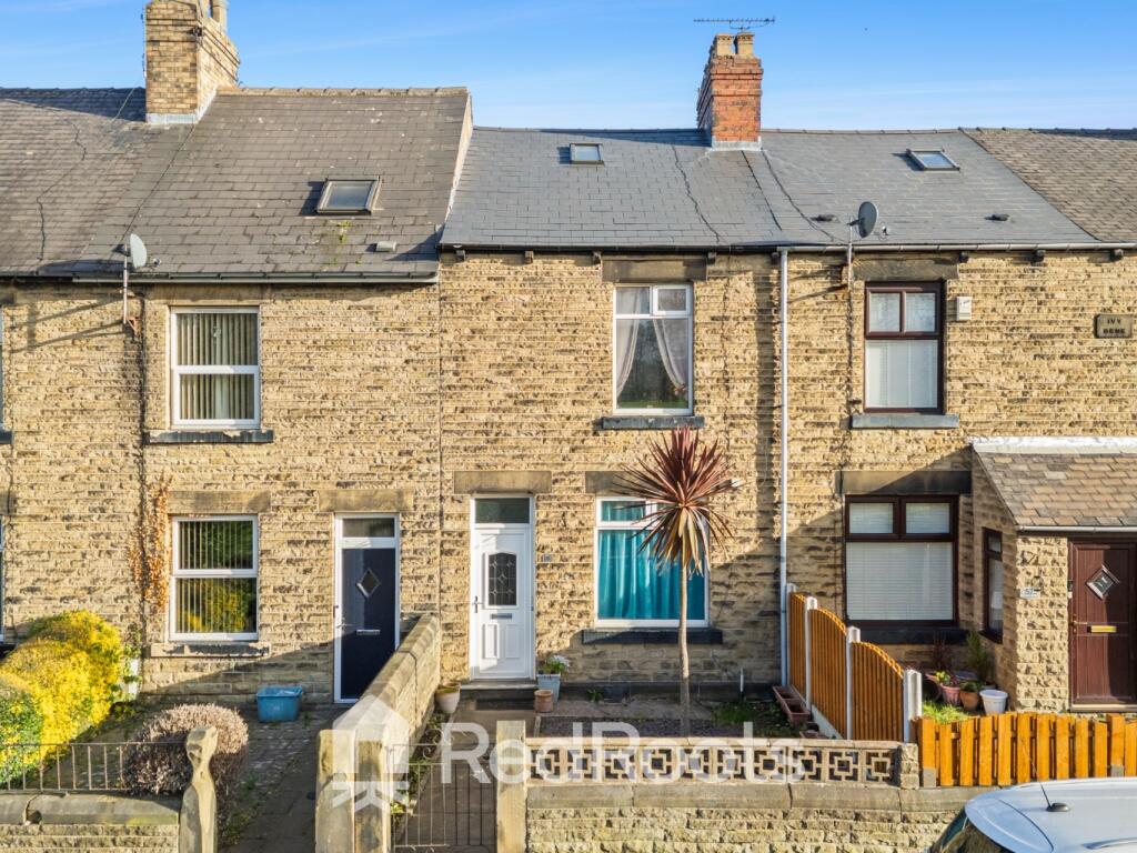 3-bed terraced on Mortomley Lane, High Green, S35 3HS, £165,000