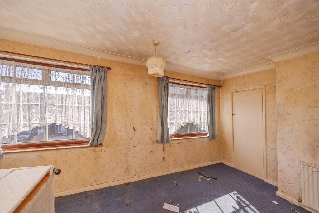 James Road, Havant - View 4
