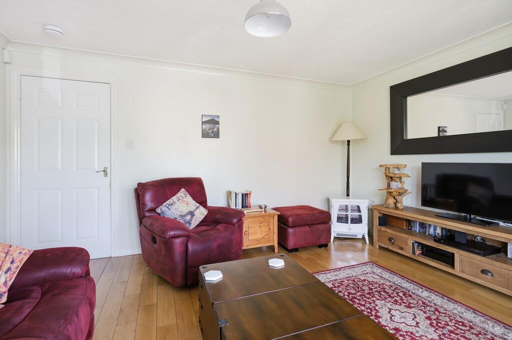 Glentye Drive, Tullibody, FK10 photo 4