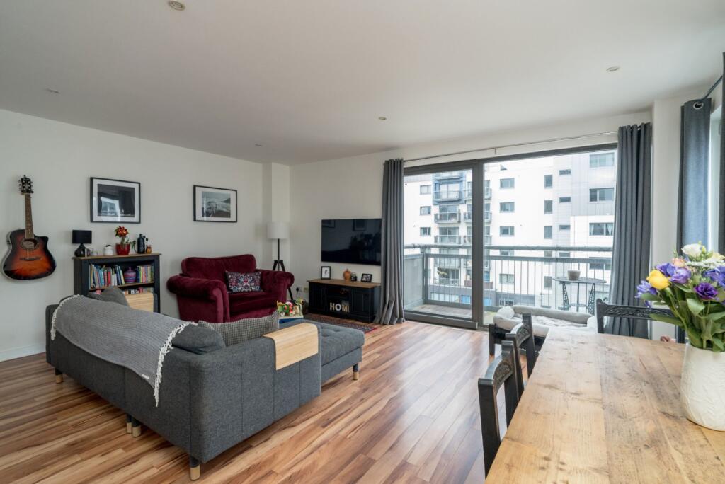 Main image of property: 6/16 Western Harbour Terrace, Newhaven, EH6