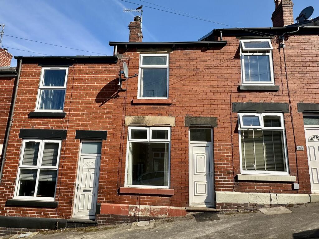 Main image of property: 39 Cartmell Road, Woodseats Sheffield S8 0NH