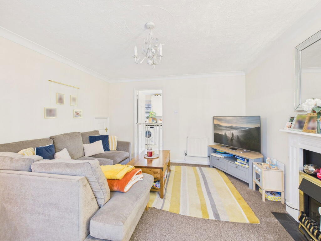 House in Horsham, North Horsham - View 4