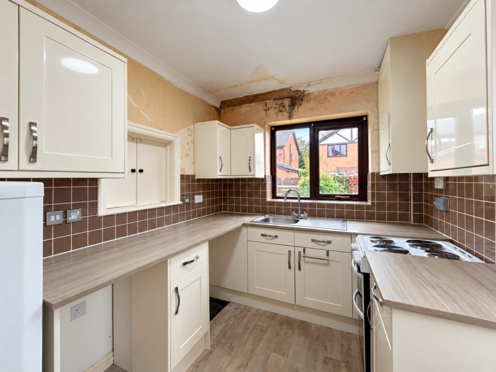 House in Preston - More