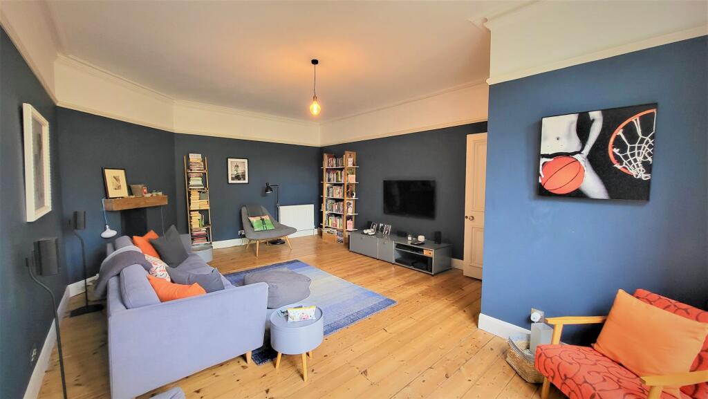 Apartment in Croydon - View 5