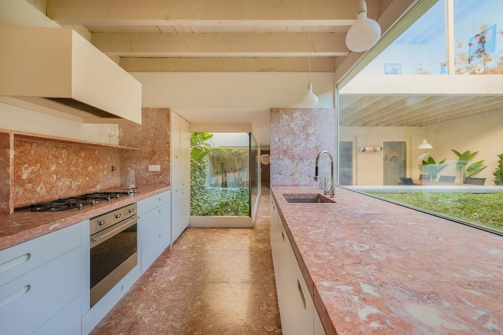 Main image of property: Lisbon, Lisbon