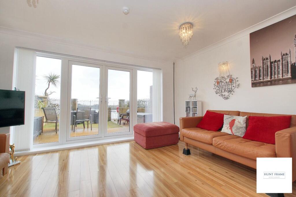 House in Brighton - More