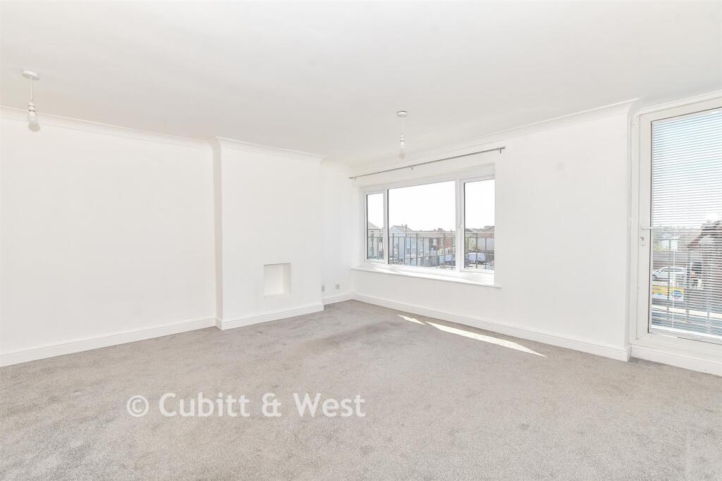 Apartment in Portsmouth, Milton - View 5