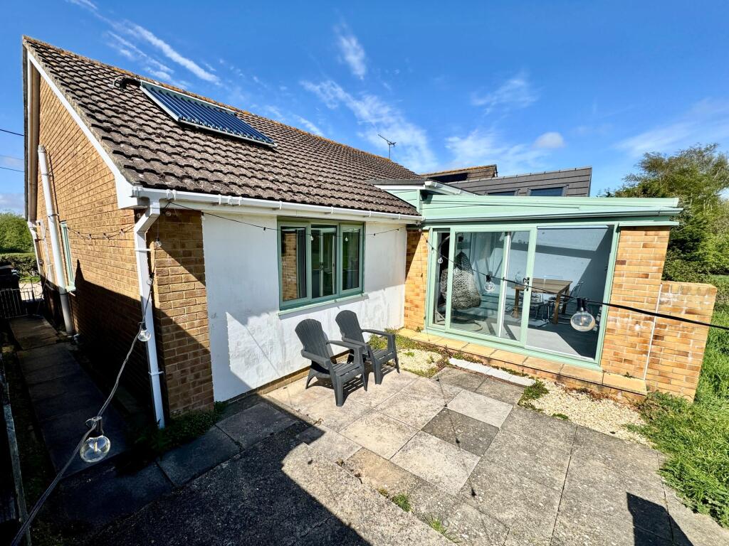 Main image of property: Solent View, Calshot, SO45