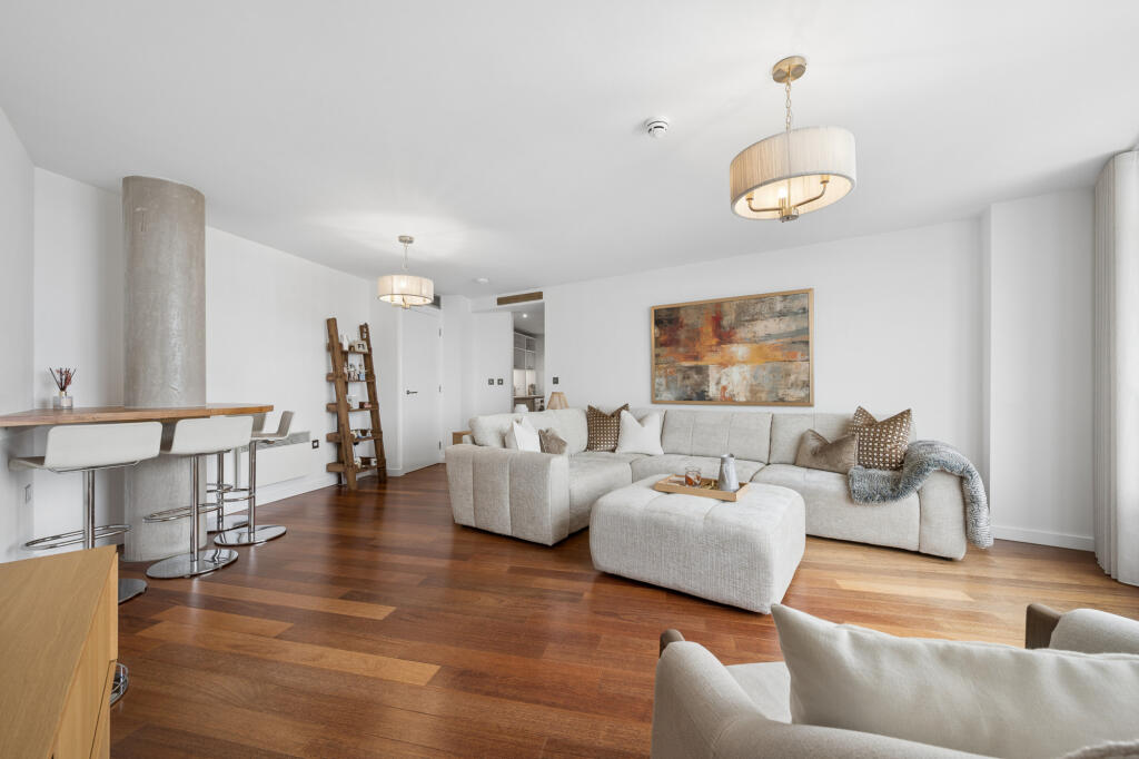 Main image of property: Beetham Tower, Liverpool, Liverpool, Merseyside, L3
