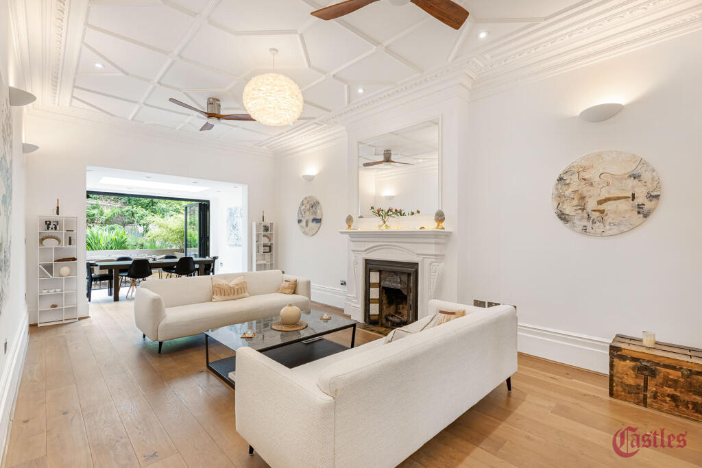 House in London - More