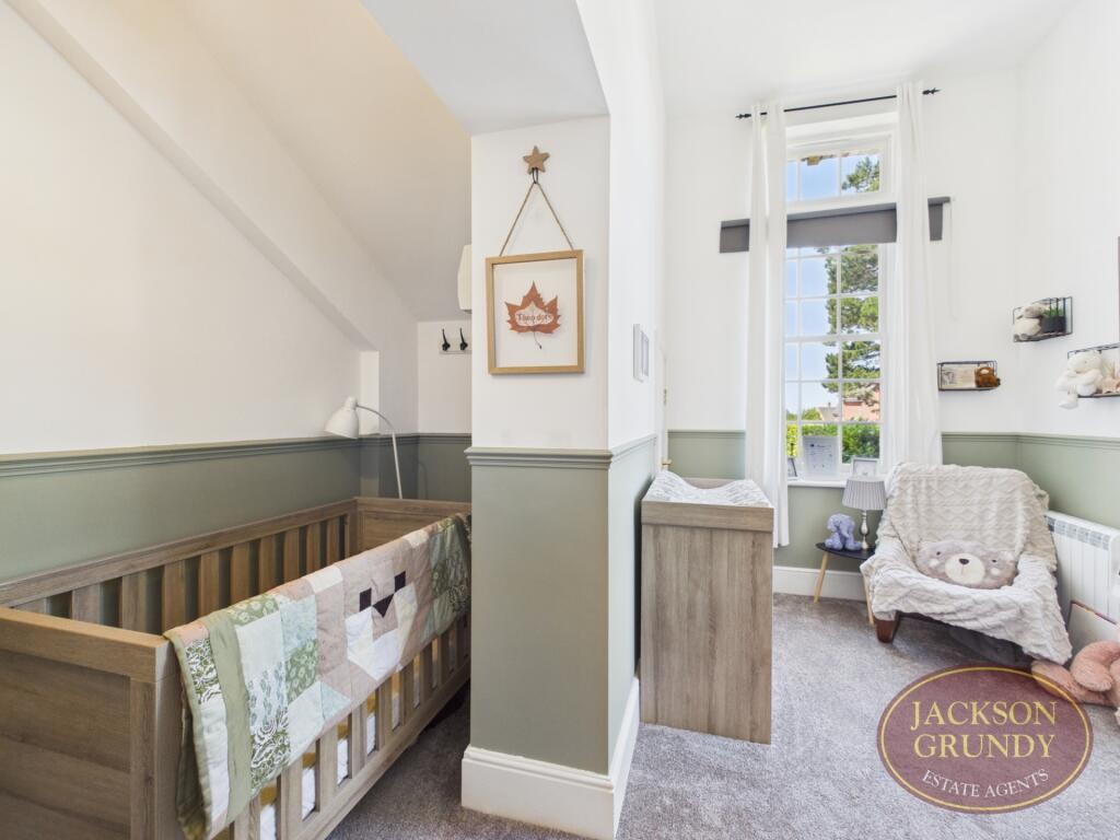 South Meadow Road, St. Crispin's, NN5 4RF - More