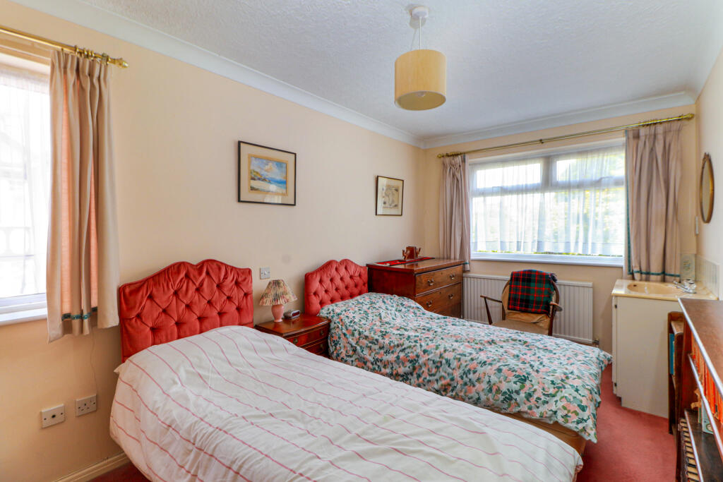 House in Portsmouth, Fratton - More