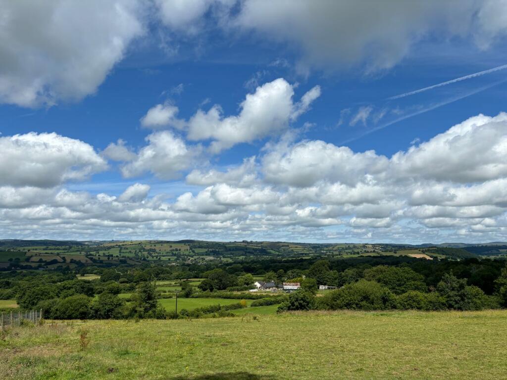 Crugybar, Llanwrda, SA19 - More