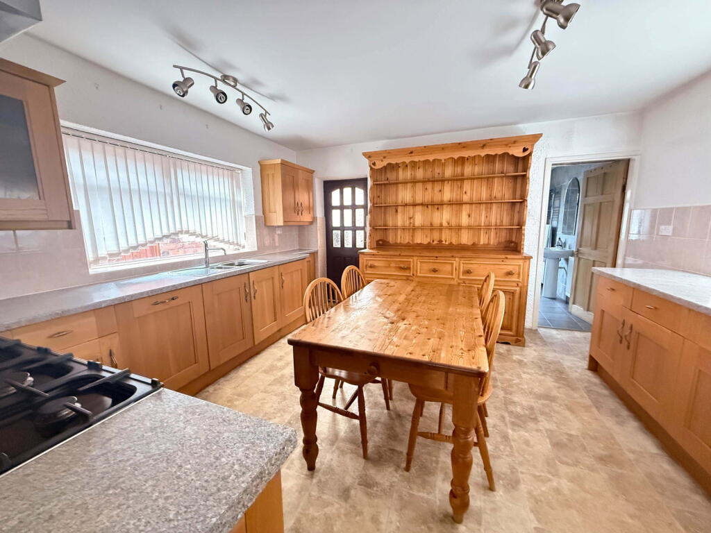 House in Sefton, Liverpool City Region - View 4