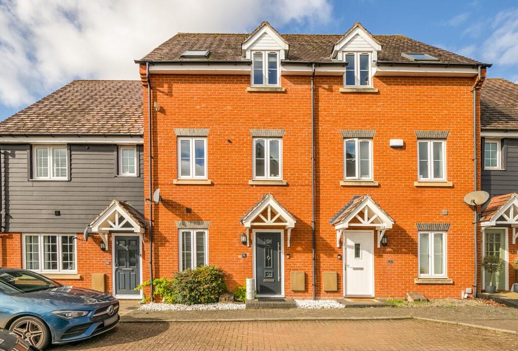 Main image of property: Pembridge Gardens, Bragbury End, Hertfordshire, SG2