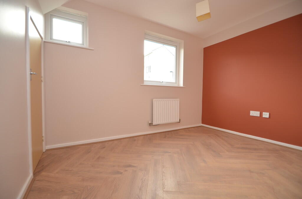 Follager Road, Rugby  photo 3