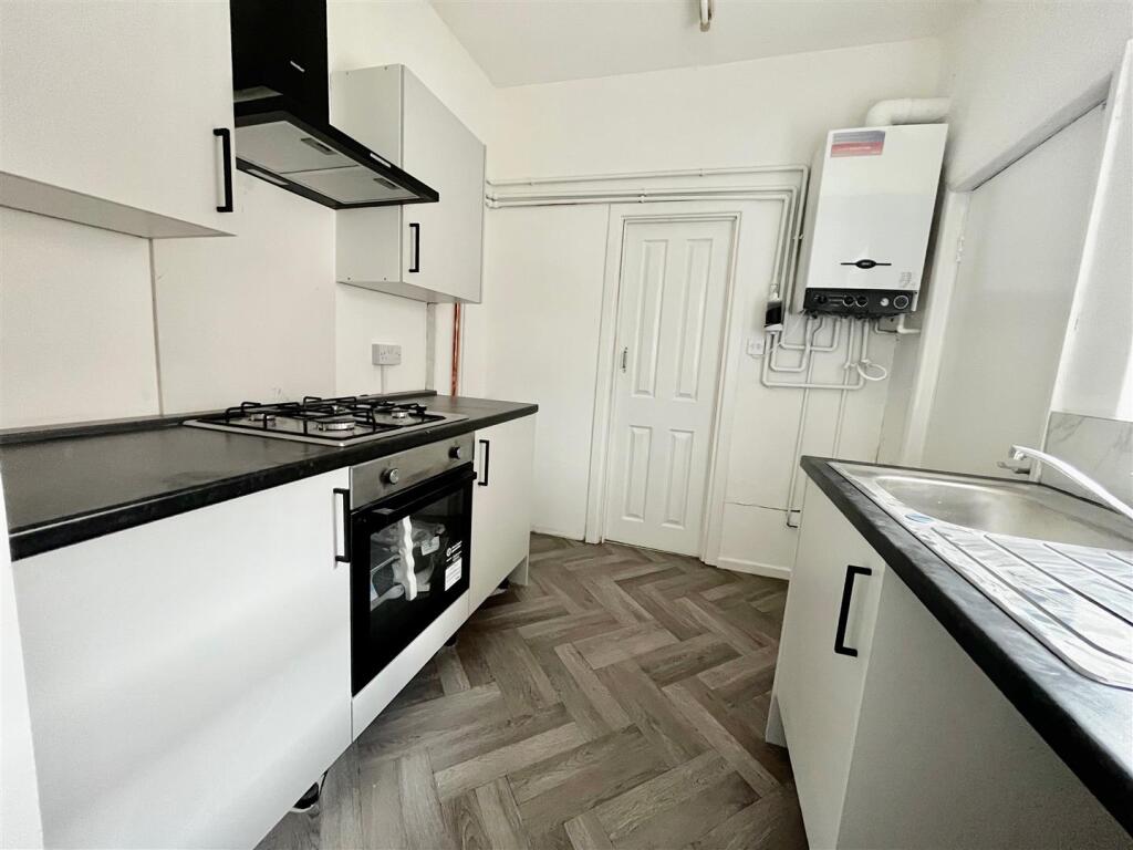 Apartment in Newcastle upon Tyne - View 2