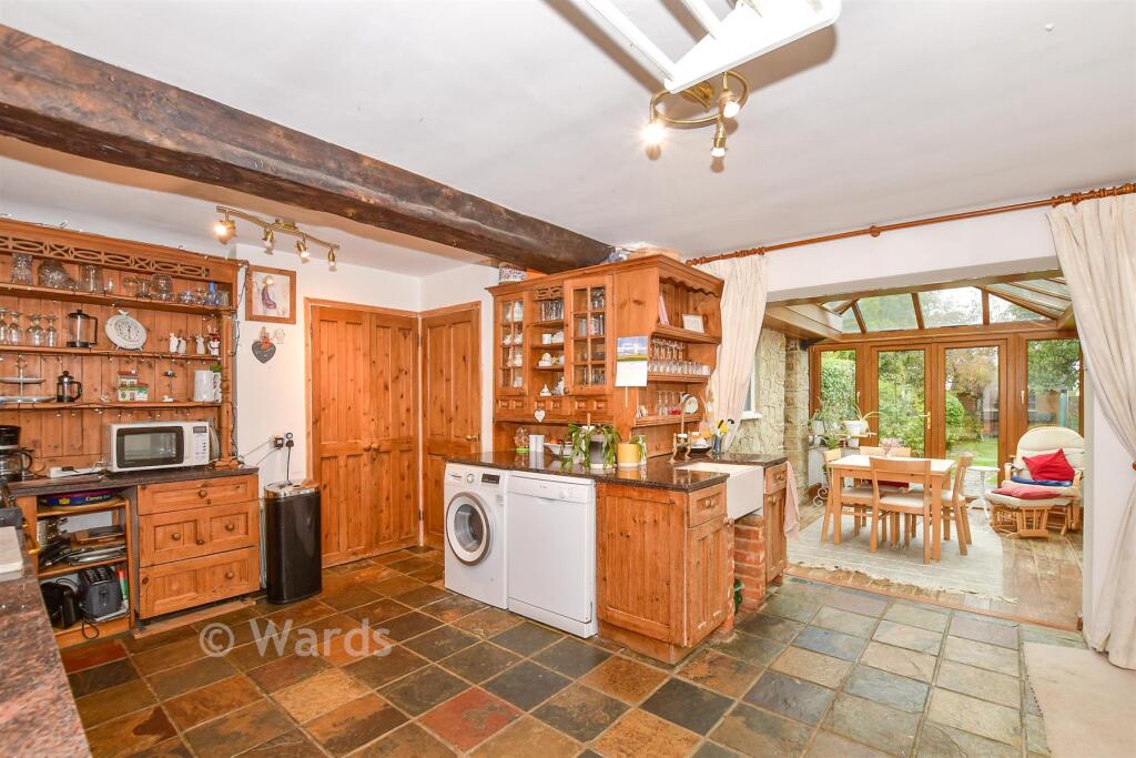 House in Maidstone, Boughton Monchelsea - View 3