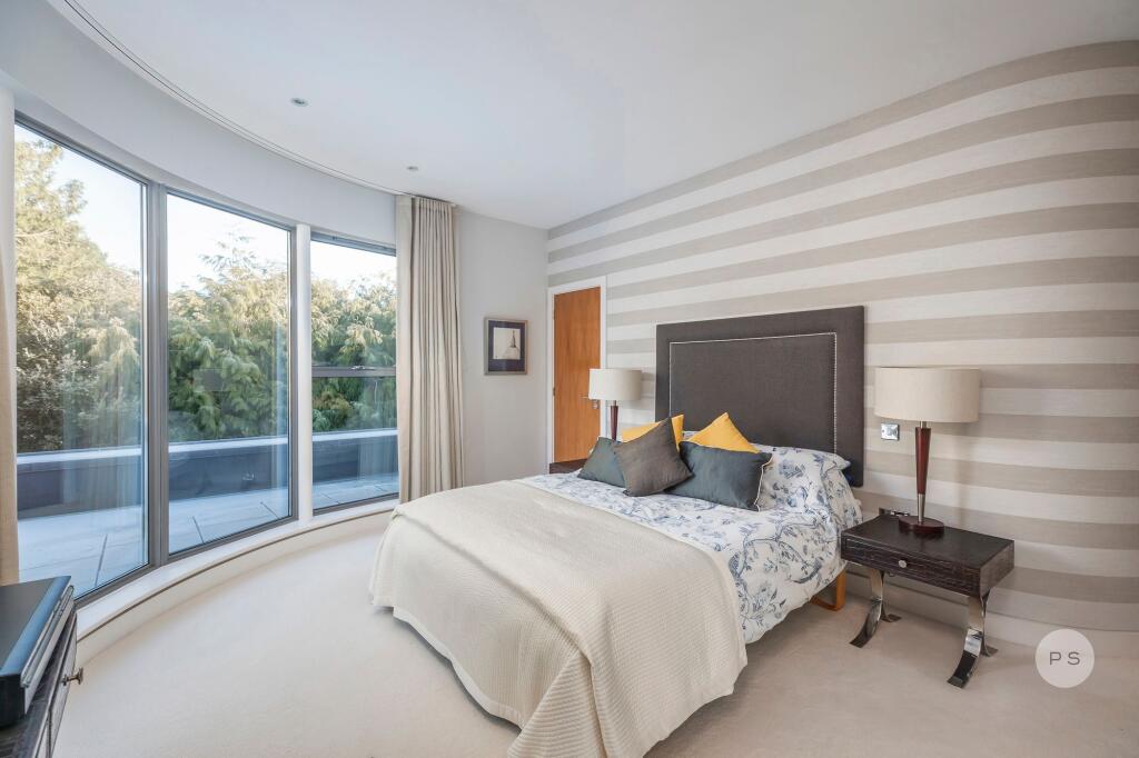 Additional image 13 of 'The Penthouse' Brooklyn House, Bingham Avenue, Lilliput, Poole, BH14