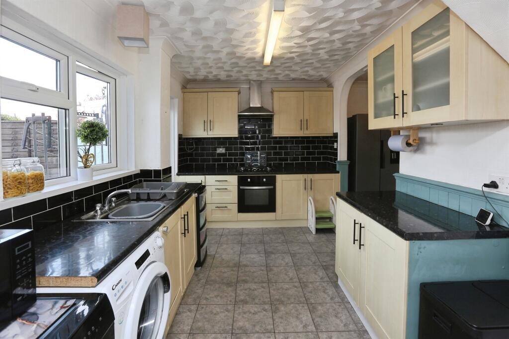 Turner Avenue, Gosport photo 4