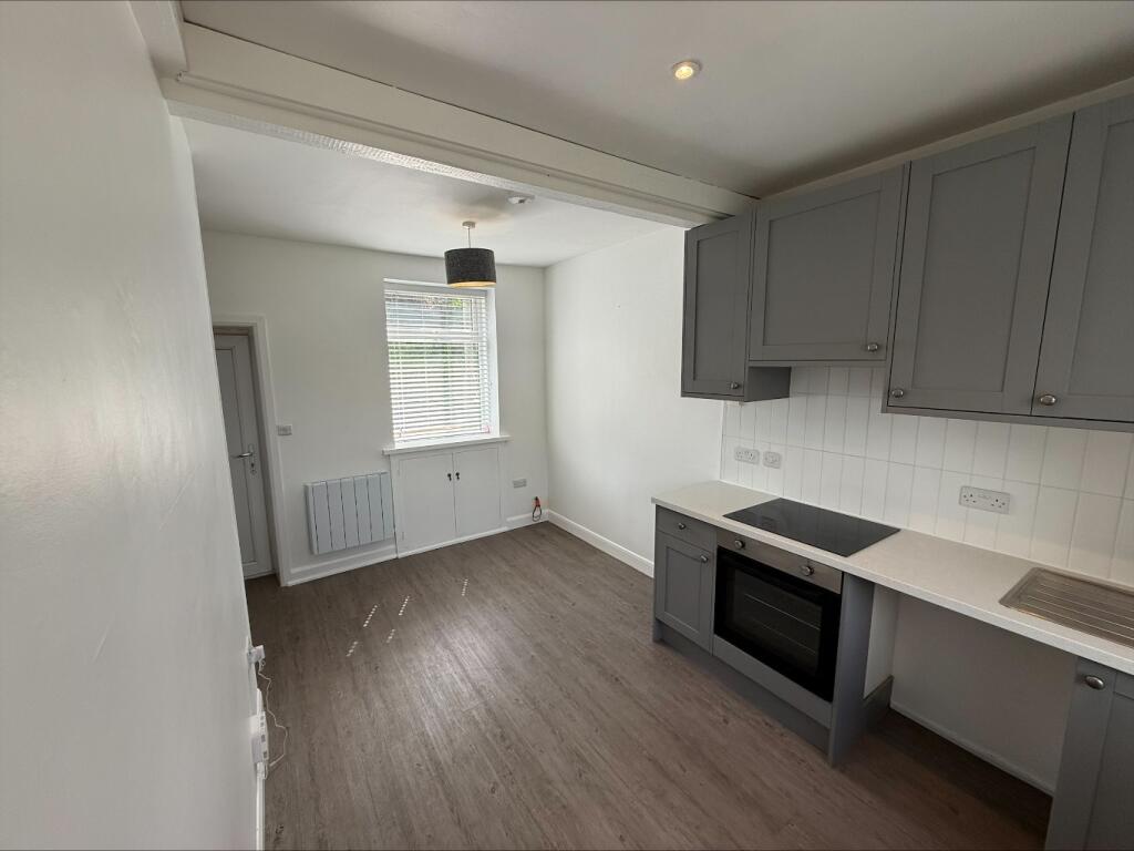 Hebden Road, Haworth, BD22 - View 2