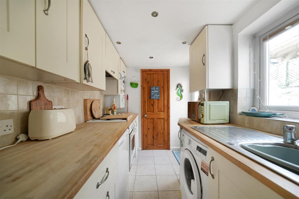 House in Weston, Wakeham, Portland - More