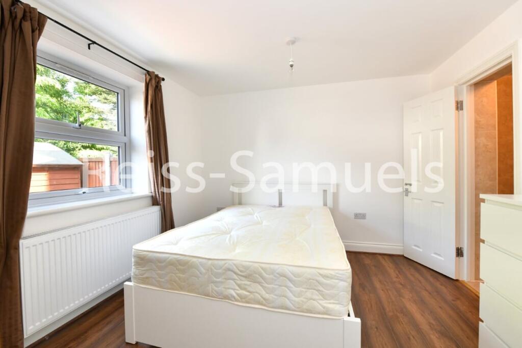 6 bedroom terraced house for rent