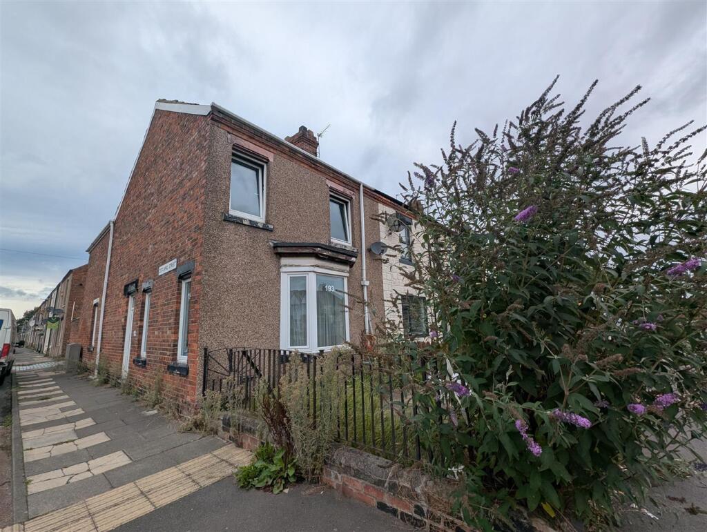 House in Darlington, Harrowgate Hill, Rise Carr