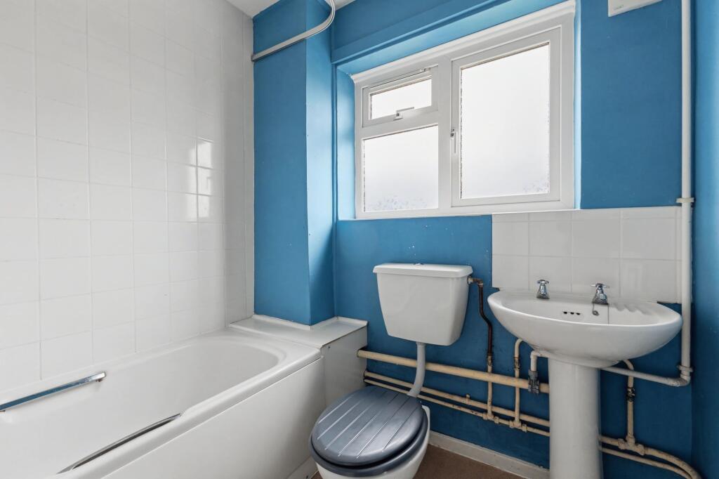 Additional image 13 of Seggs Lane, Alcester, B49