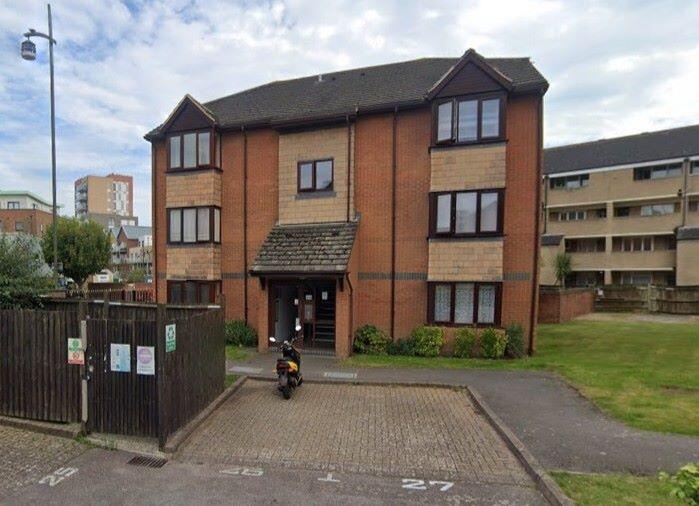 Main image of property: Flat 28 St. Matthews Court, King Street, Gosport, Hampshire, PO12 1AN